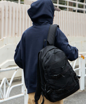 ネイビー モデル：174cm L着用