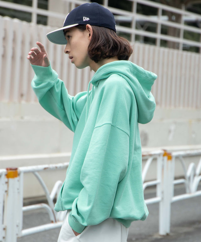 グリーンその他 モデル：174cm L着用