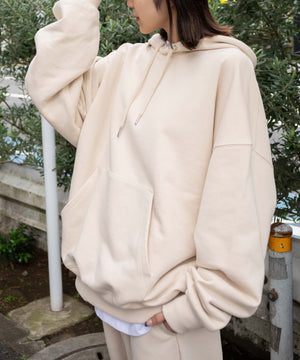 Lベージュ　モデル：158cm L着用