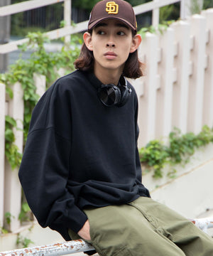 ブラック モデル：174cm L着用