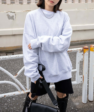 グレーその他　モデル：158cm L着用