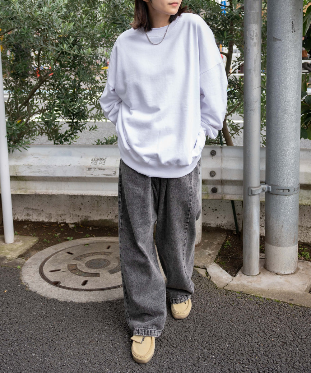 ホワイト　モデル：158cm L着用