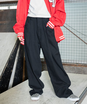 ブラック　モデル:154cm L着用