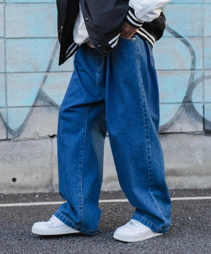 デニム中濃色 モデル : 175cm L着用