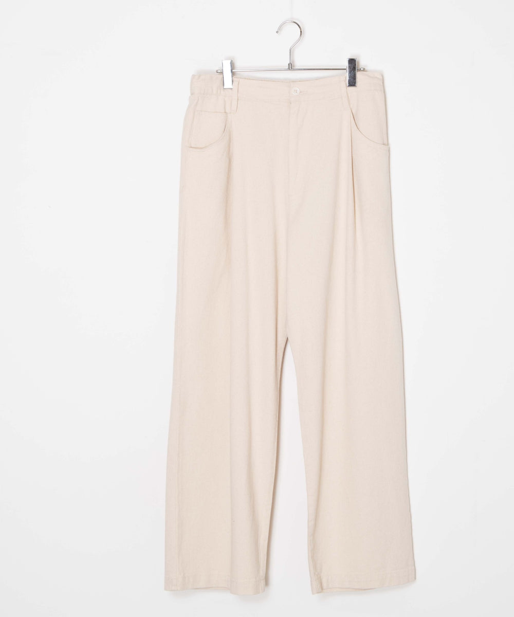 スケーターパンツ