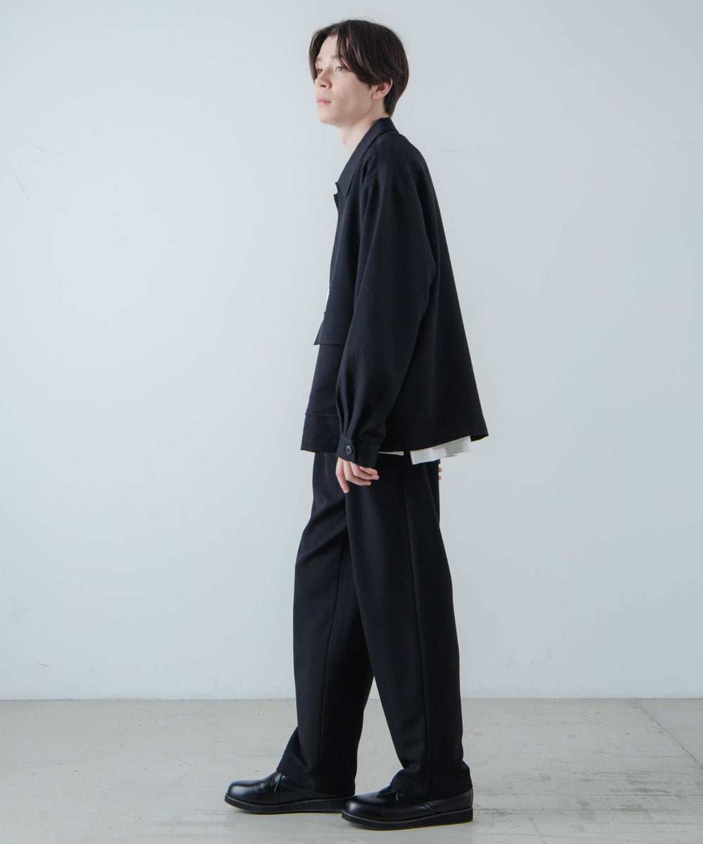 ブラック モデル：178cm L着用