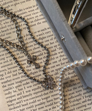 柄3:ビジューバタフライ