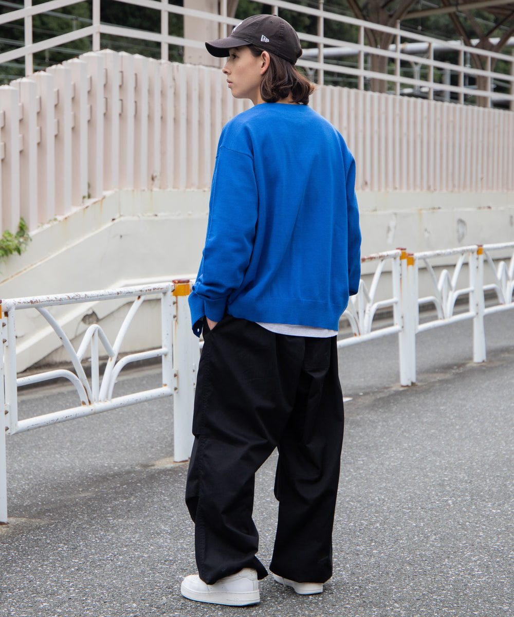 ロイヤルブルー　モデル：174cm L着用