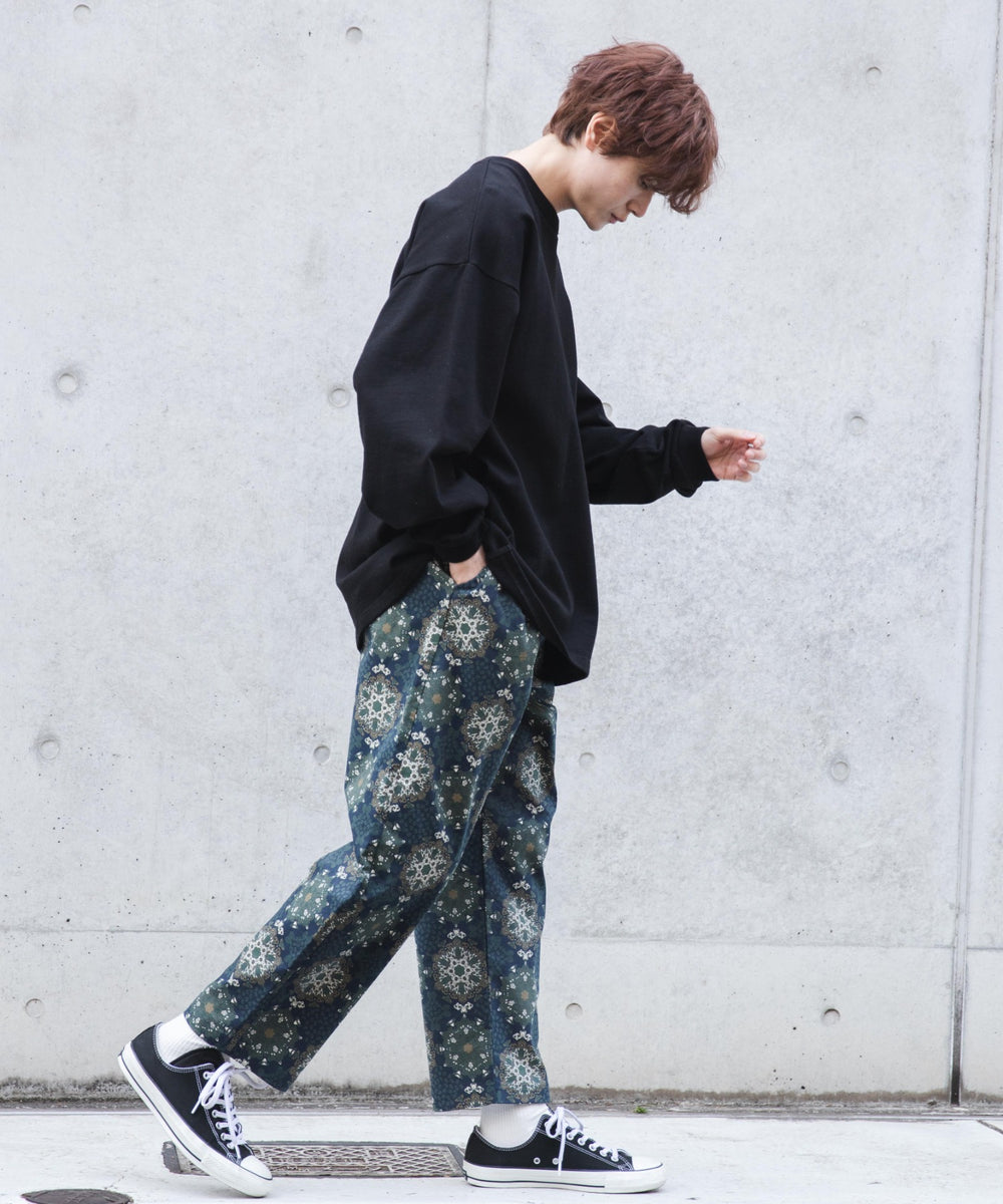 総柄ワイドイージーパンツ