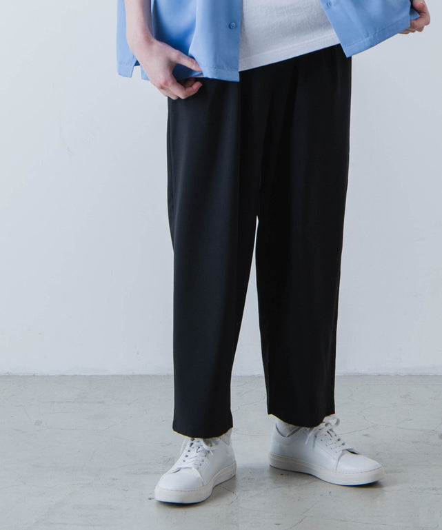 ブラック モデル：177cm L着用