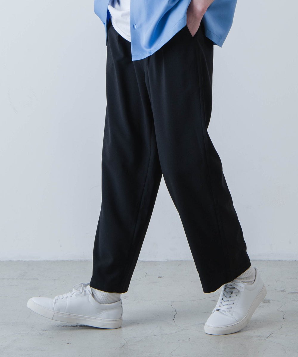 ブラック モデル：177cm L着用