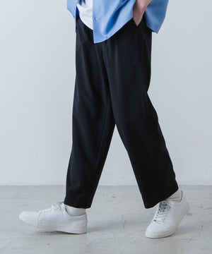 ブラック モデル：177cm L着用