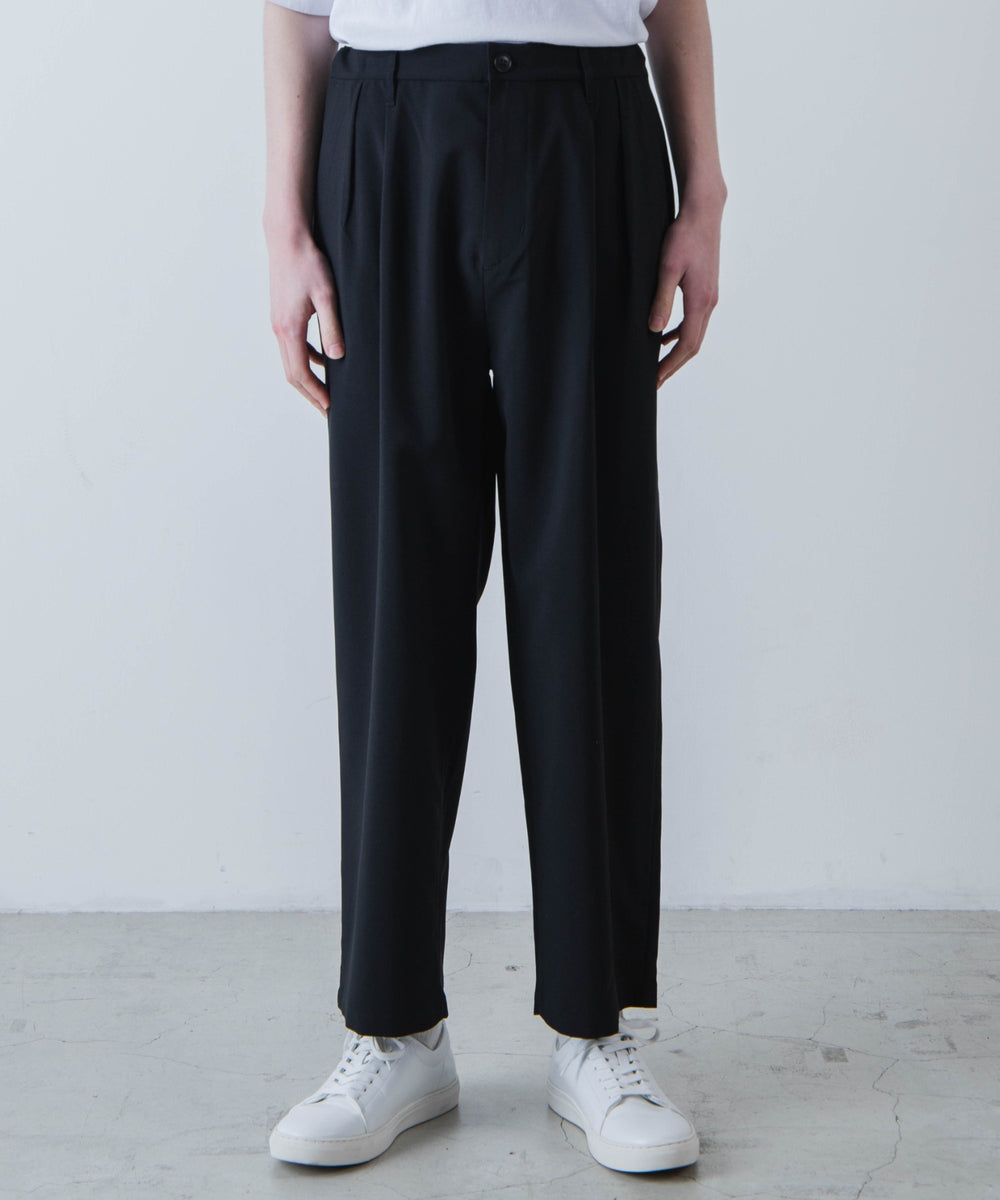 ブラック モデル：177cm L着用