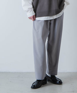 Lグレー モデル：177cm L着用