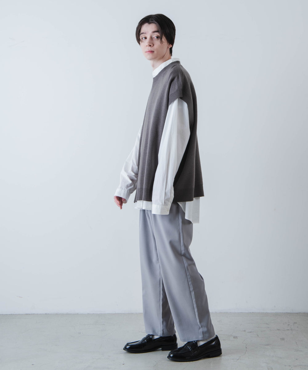 Lグレー モデル：177cm L着用