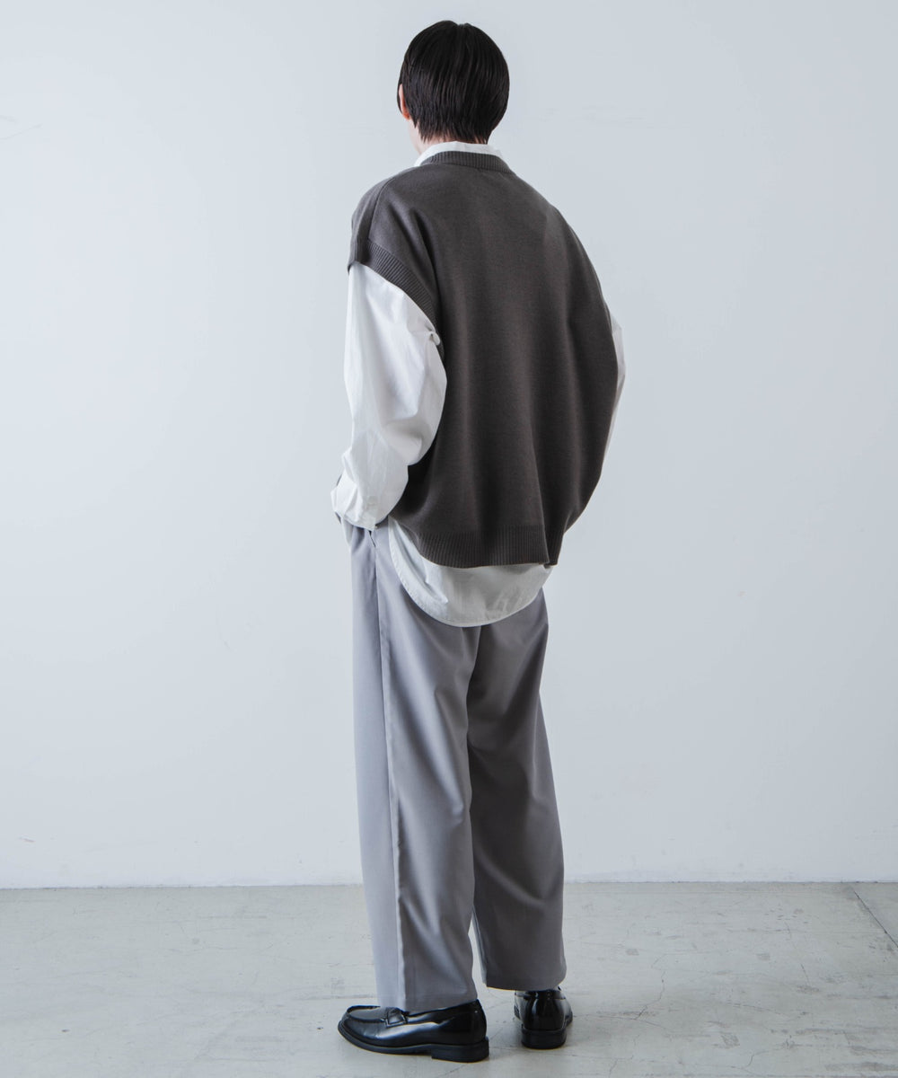 Lグレー モデル：177cm L着用