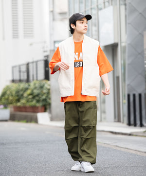 オフホワイト モデル：175cm L着用