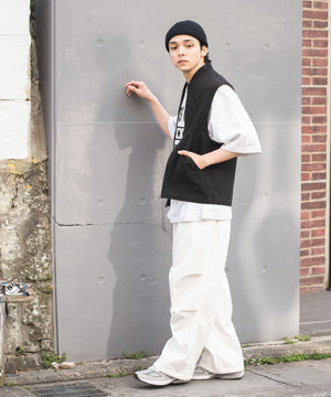 ブラック モデル：175cm L着用