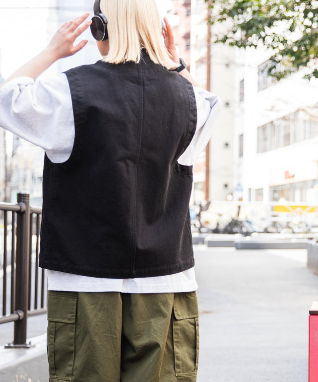 ブラック モデル：160cm L着用