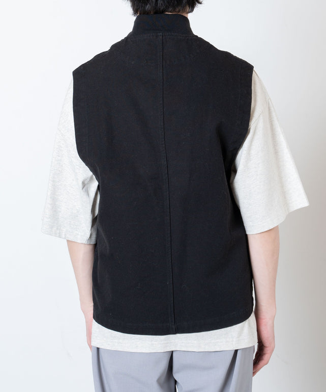 ブラック モデル：175cm L着用