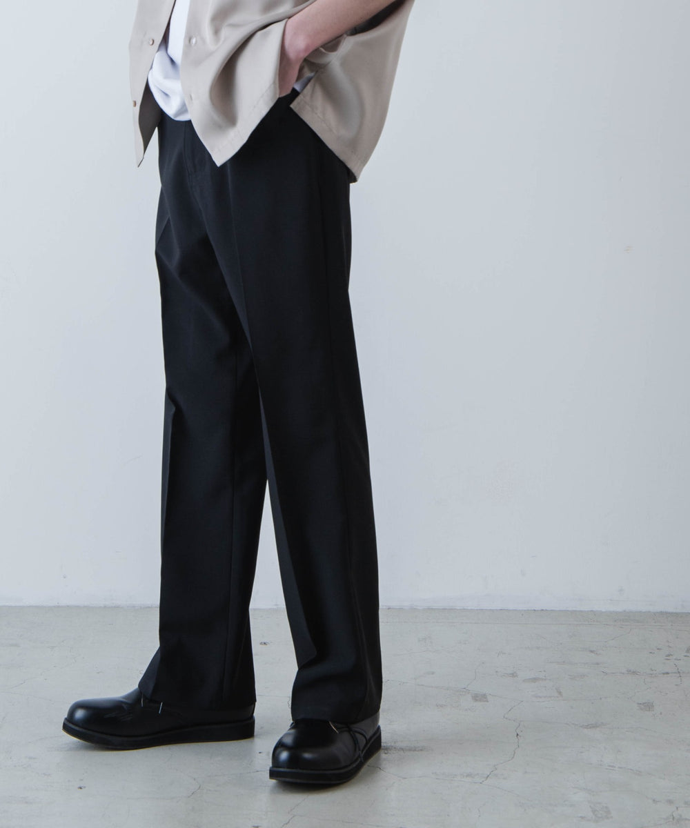 ブラック モデル：177cm L着用