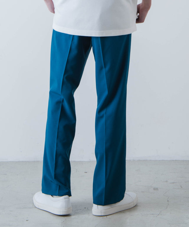 ブルーその他 モデル：177cm L着用