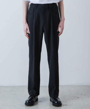 ブラック モデル：177cm L着用