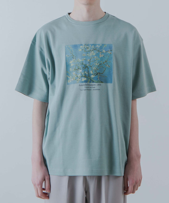 ミント／花咲くアーモンド モデル：178cm L着用