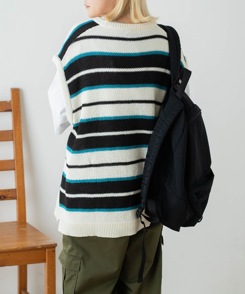 ホワイト モデル：160cm L着用