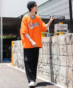 オレンジ モデル：180cm L着用