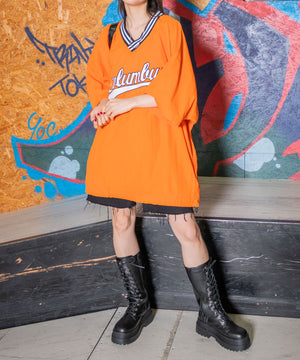 オレンジ モデル：154cm L着用