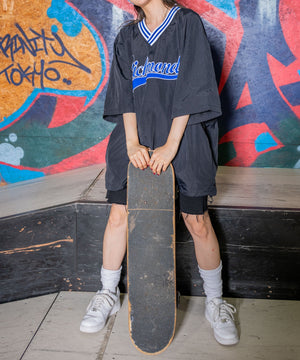 ブラック モデル：154cm L着用