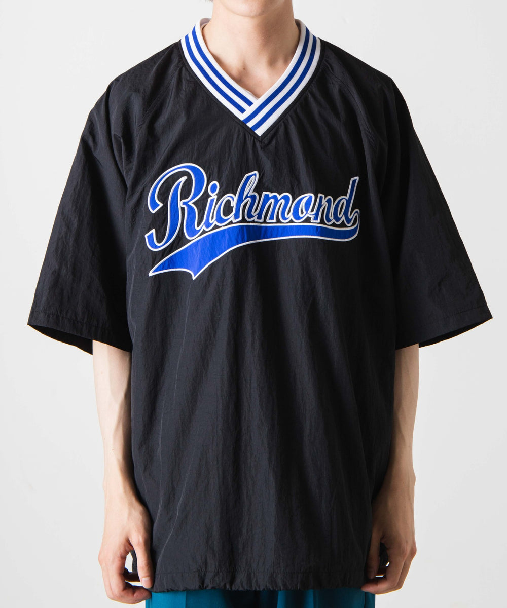 ブラック モデル：180cm L着用