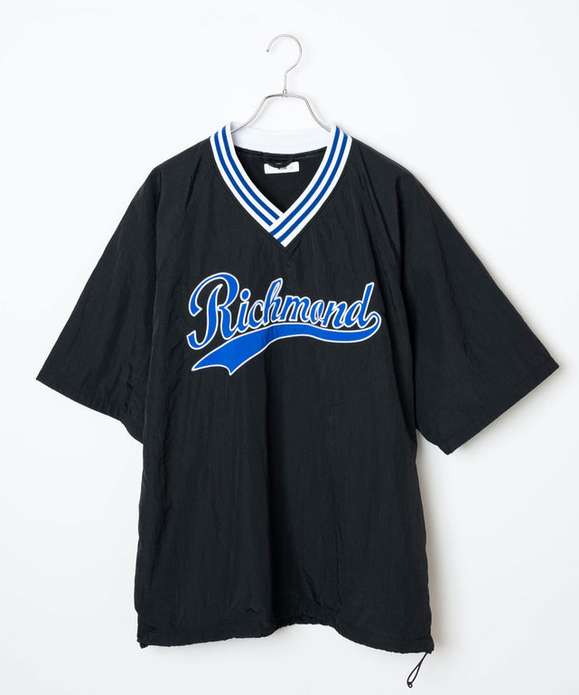 ラインリブナイロンプルオーバー