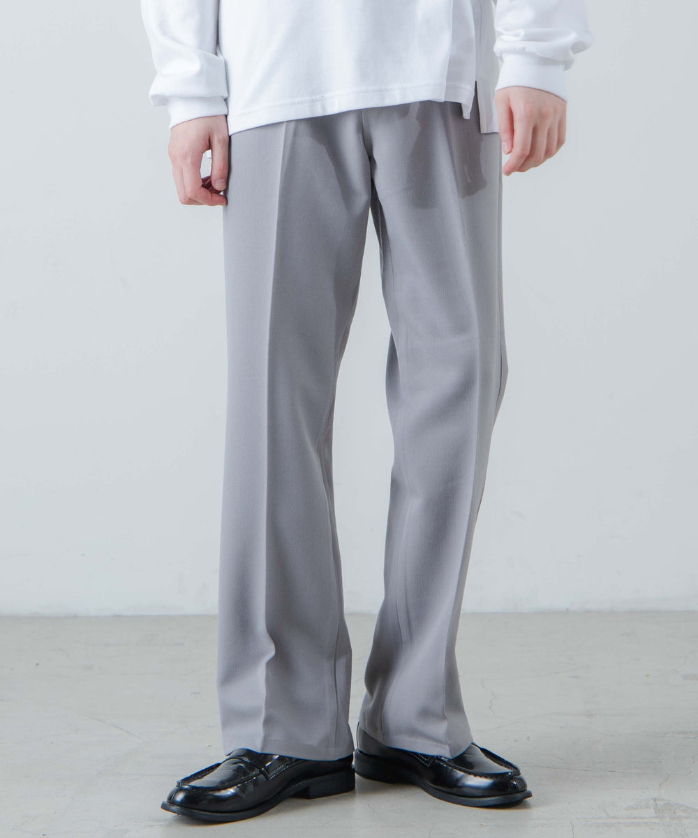 グレー モデル：178cm L着用
