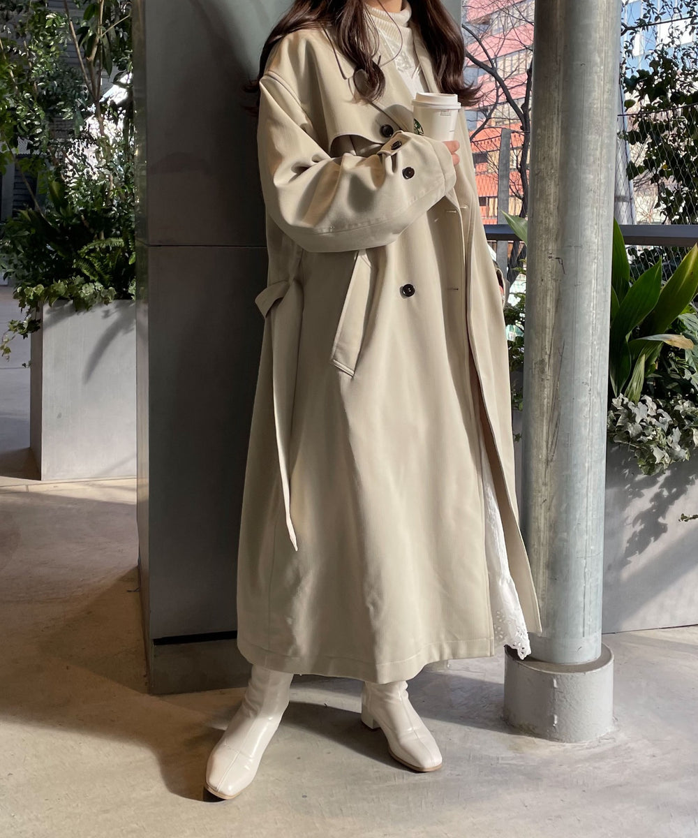 ルーズトレンチコート