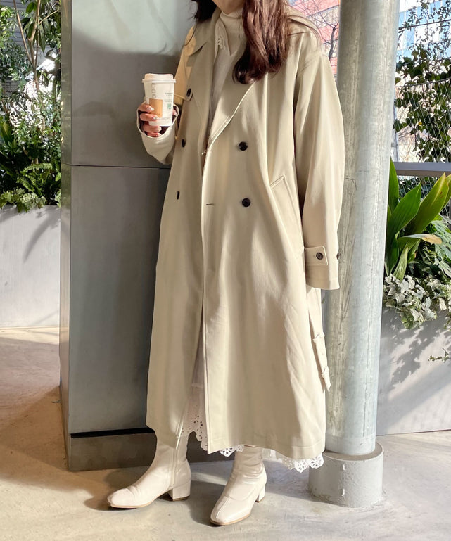 ルーズトレンチコート