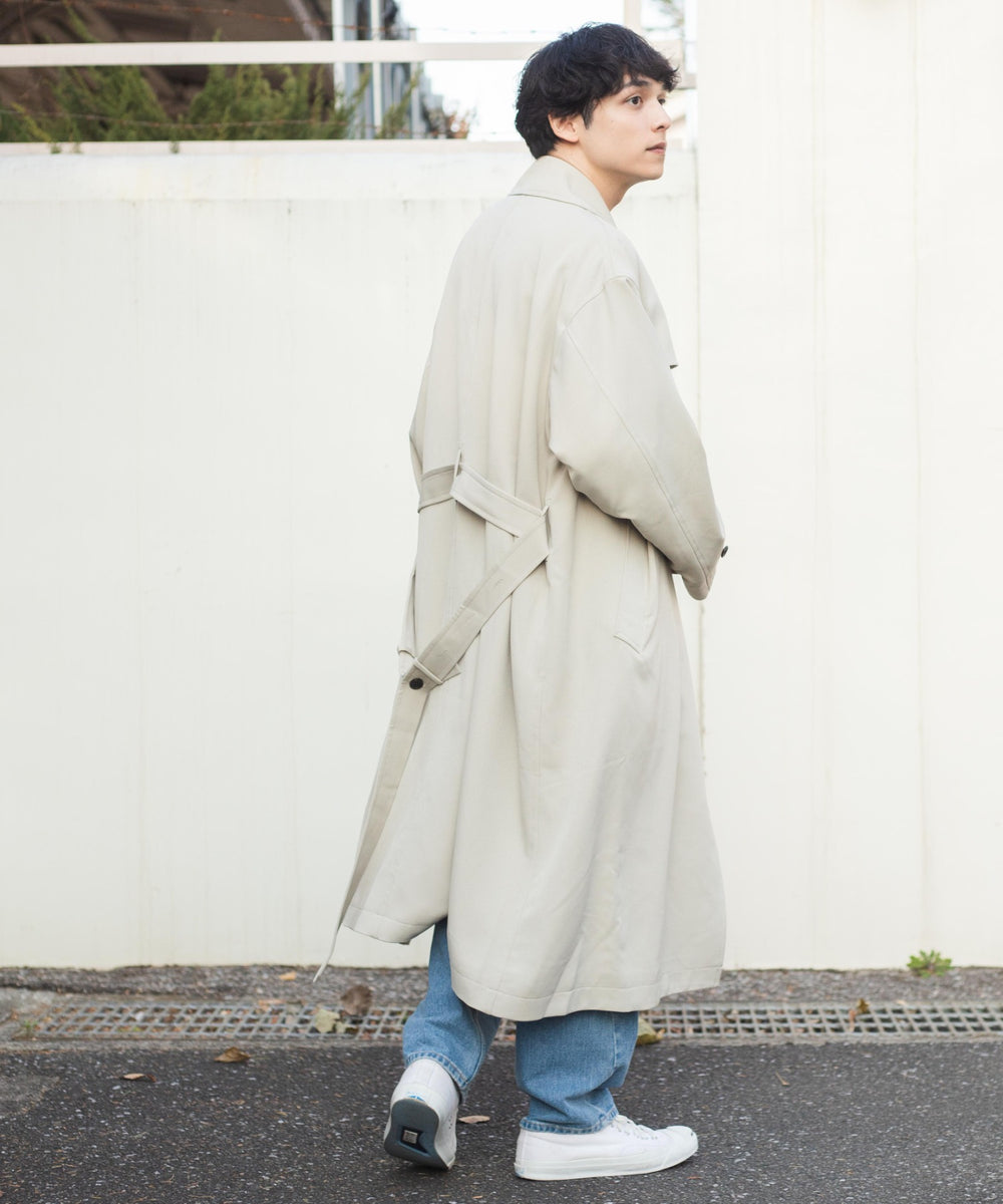 ルーズトレンチコート
