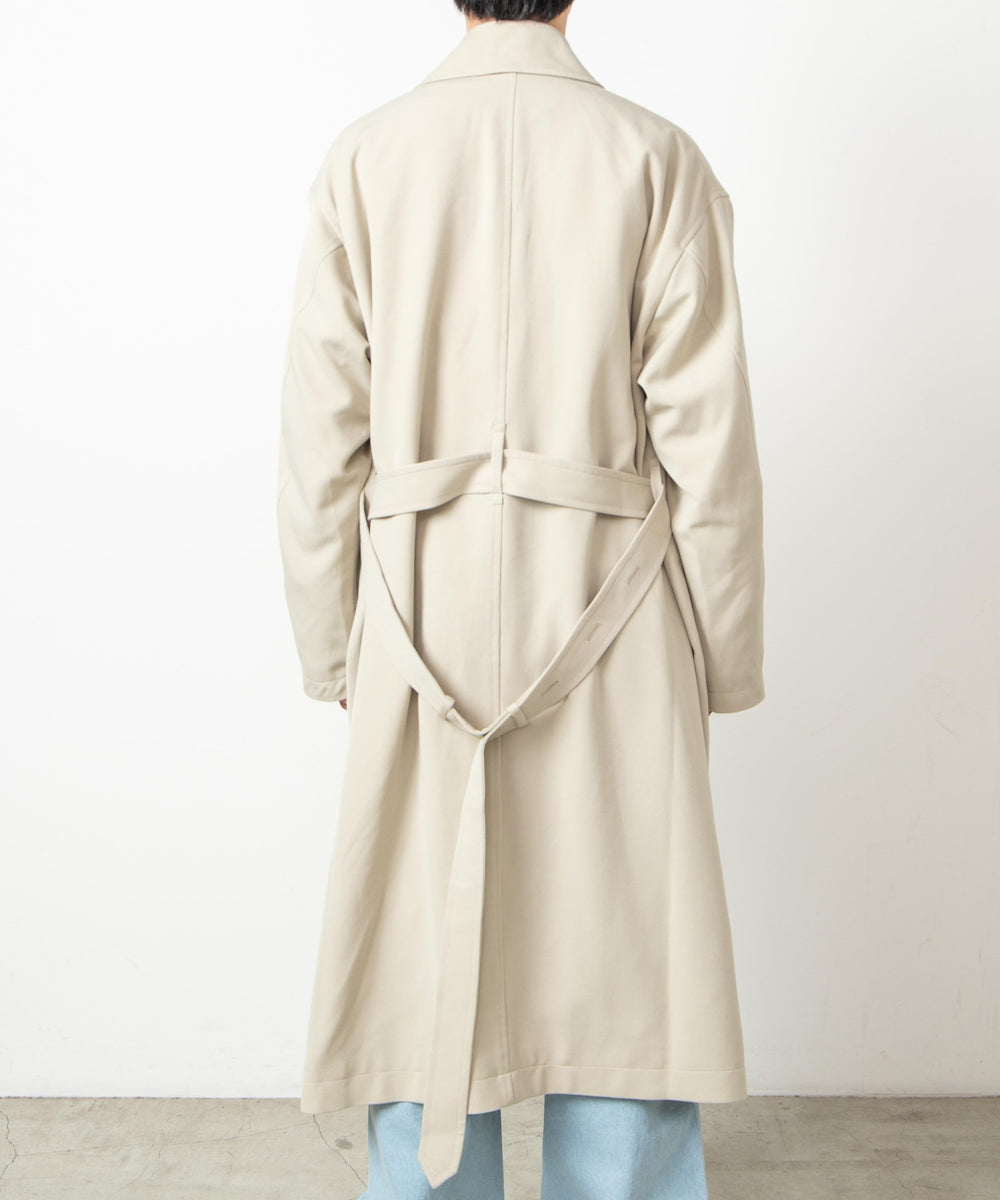 ルーズトレンチコート