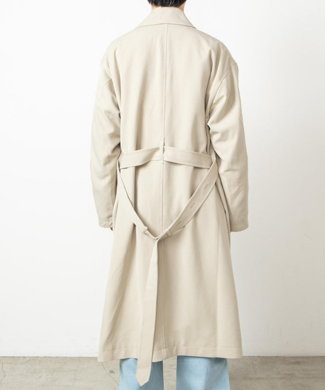 ルーズトレンチコート