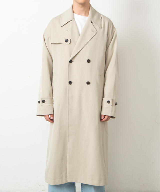 ルーズトレンチコート