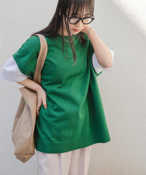 グリーン　モデル：156cm L着用