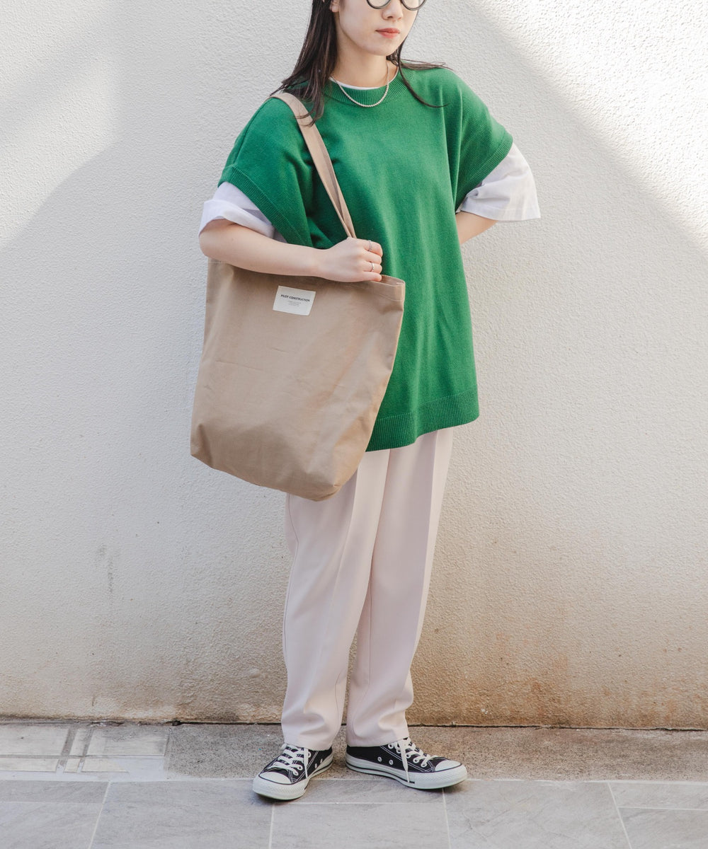 グリーン　モデル：156cm L着用