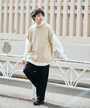 Lベージュ モデル : 175cm L着用