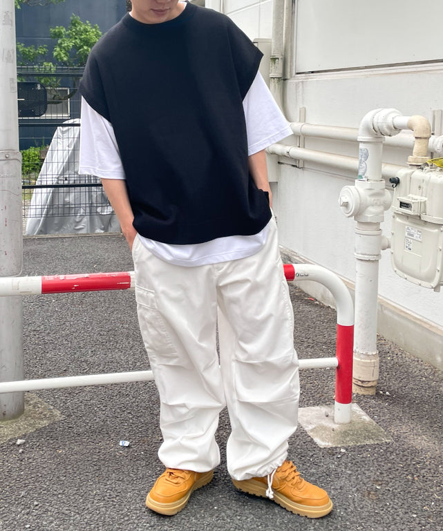 ブラック　モデル：175cm L着用