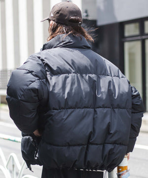 ブラック モデル：174㎝ L着用