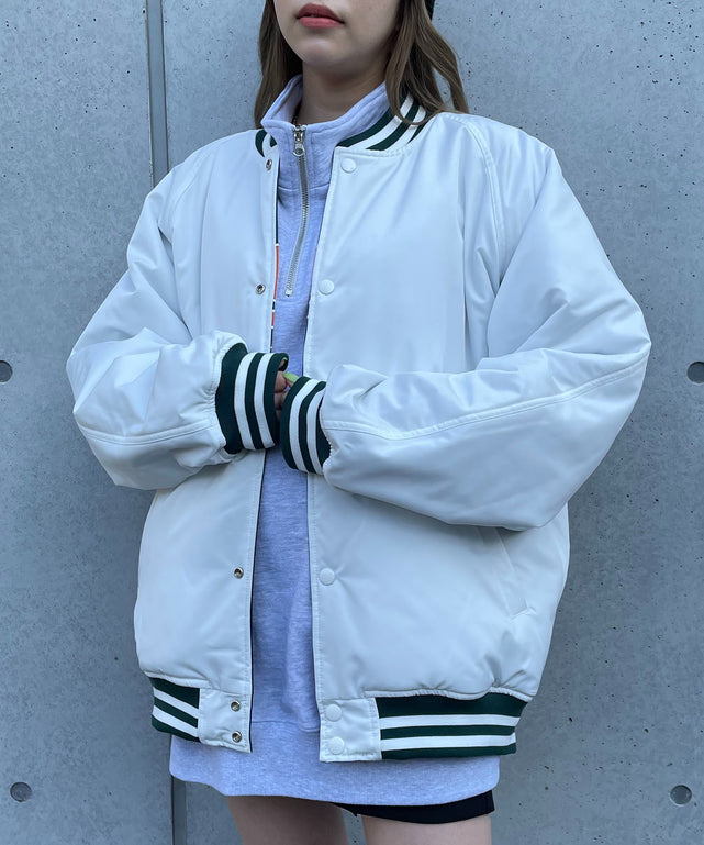 Dグリーン モデル：160㎝ L着用