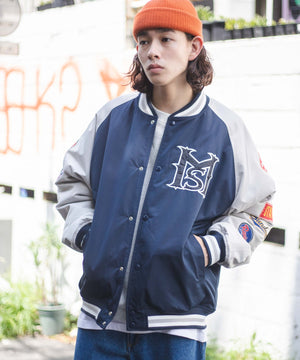 ネイビー モデル：174㎝ M着用