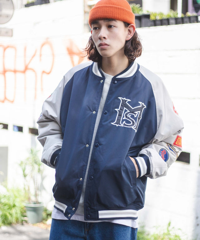 ネイビー モデル：174㎝ M着用