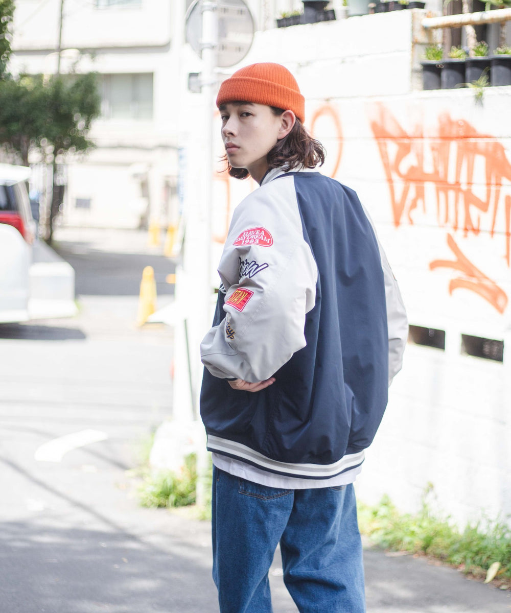 ネイビー モデル：174㎝ M着用